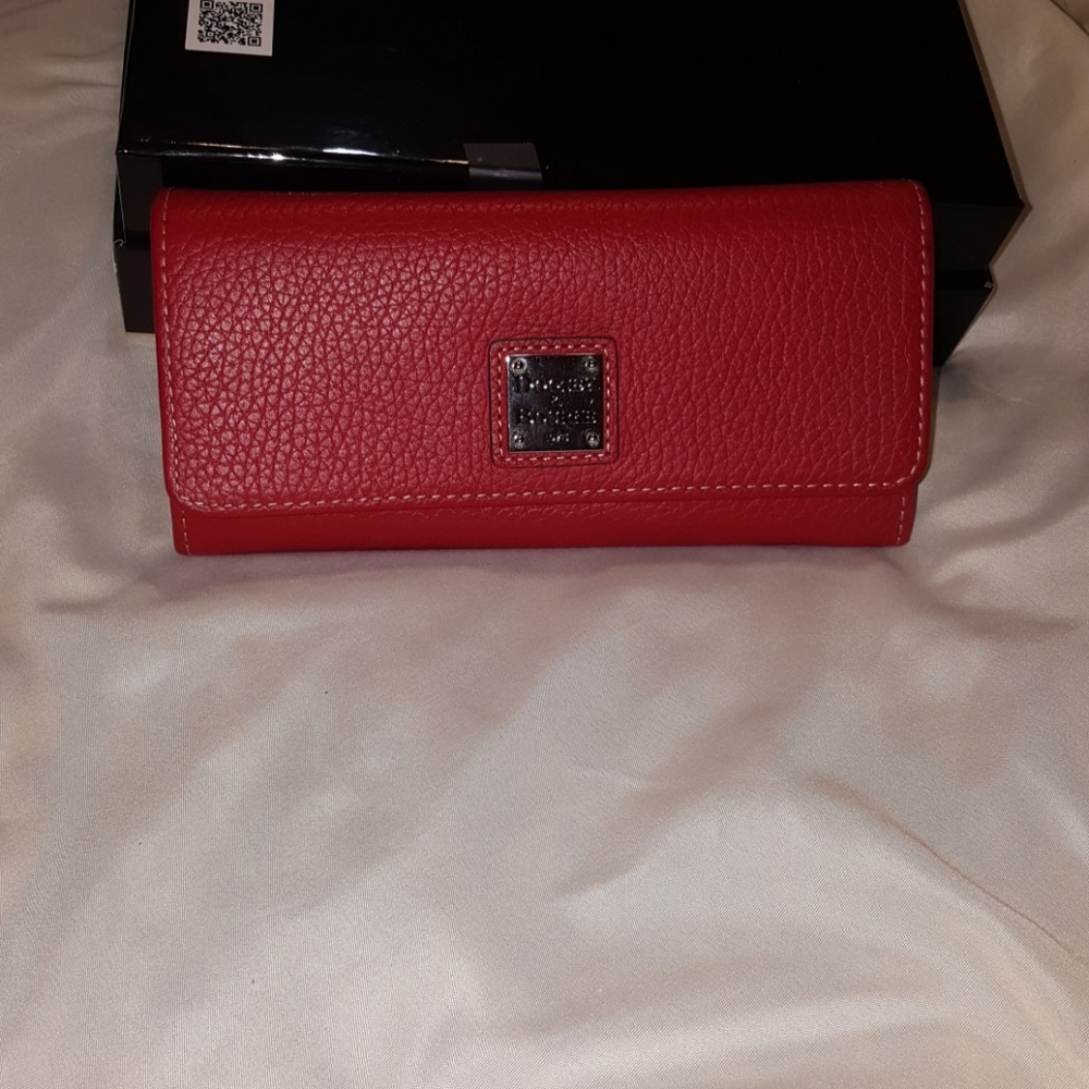 Dooney & Bourke Leather wallet